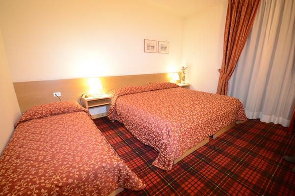 Bepy Hotel Garni Giustino Exterior photo